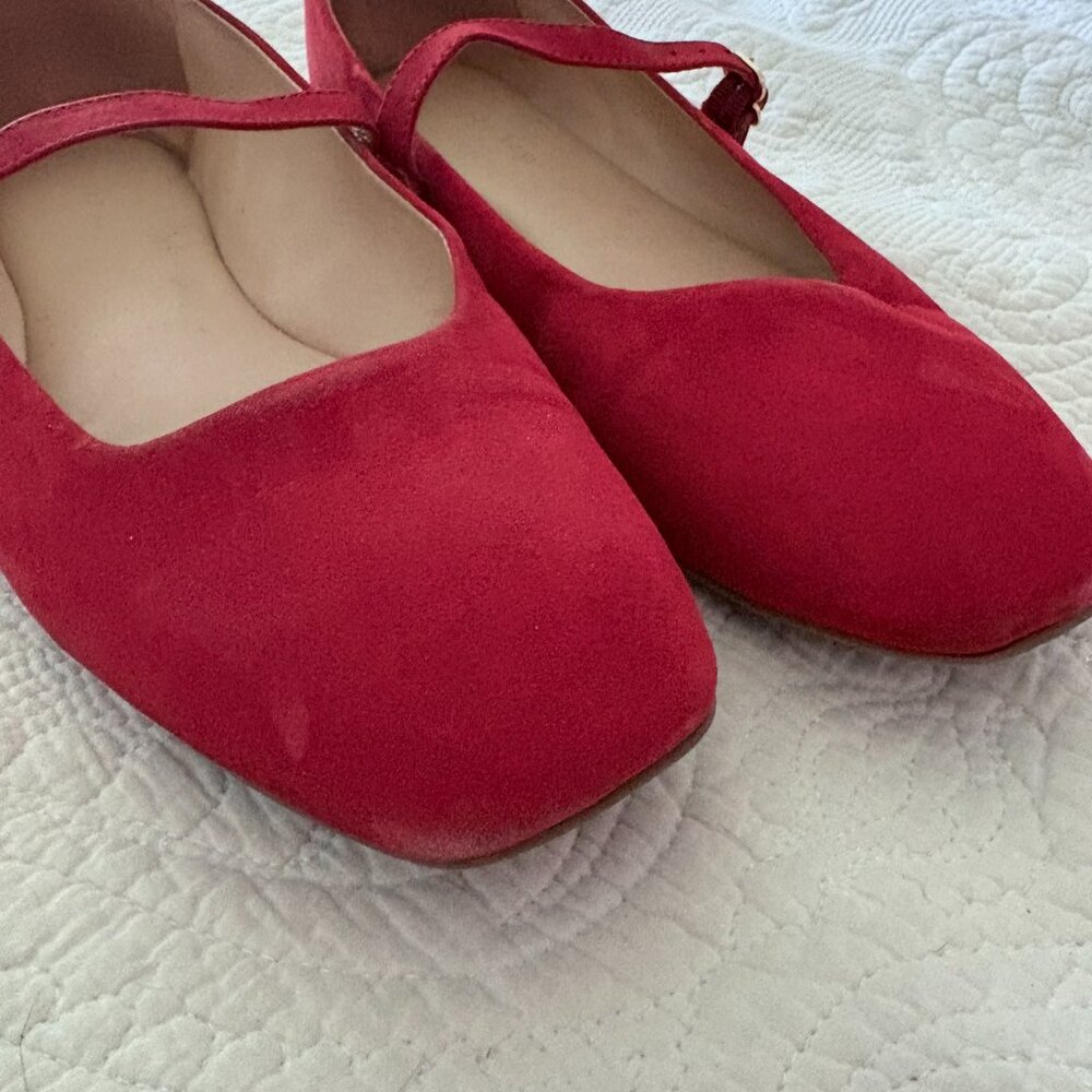 Copper Key Red Suede Mary Jane Flats | Size 10 | Classic Ballet Style - Picture 3 of 5